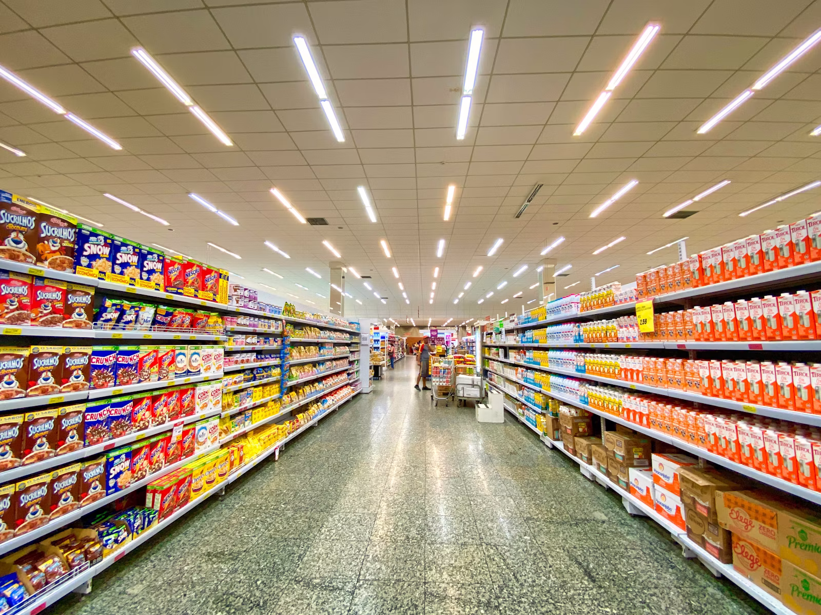 Dede Market — abastecimento do dia a dia